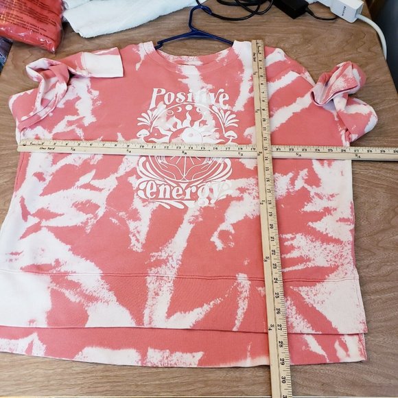 Time & Tru Womens XL Sweatshirt Pink Handcraft Tie-Dyed Graphics Side Slits - Picture 14 of 15